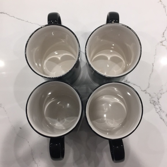 Holiday Mugs set of 4 - Picture 3 of 6